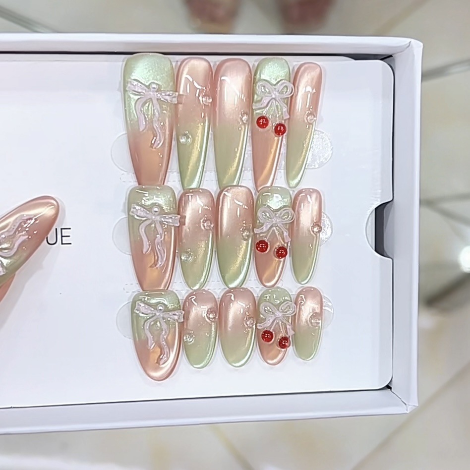 3000 NAIL “夏日樱桃”设计师高定原创纯手工高级感猫眼显白穿戴甲