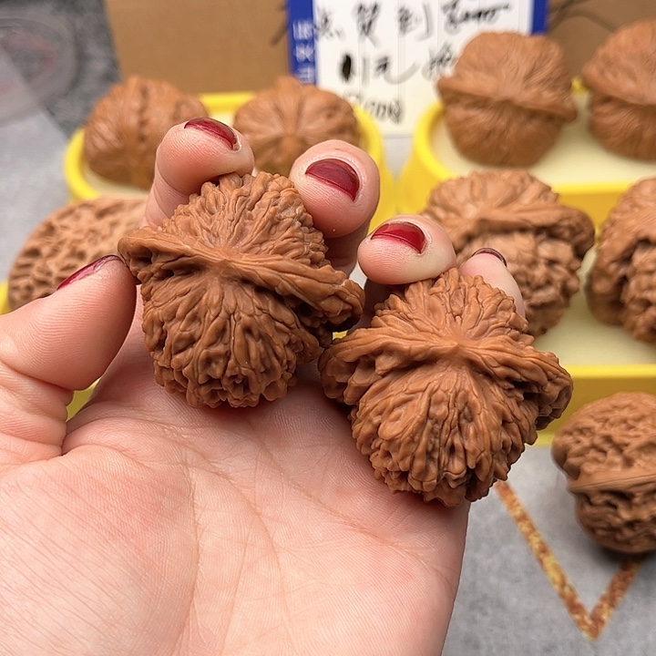 文玩核桃把件四座楼修46