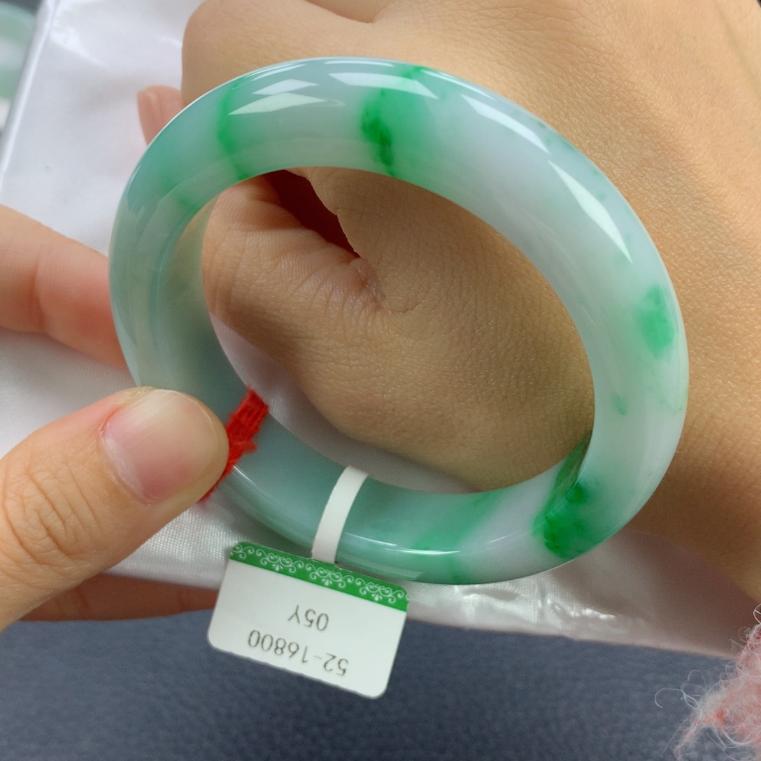 翡翠手镯未镶嵌52.9正