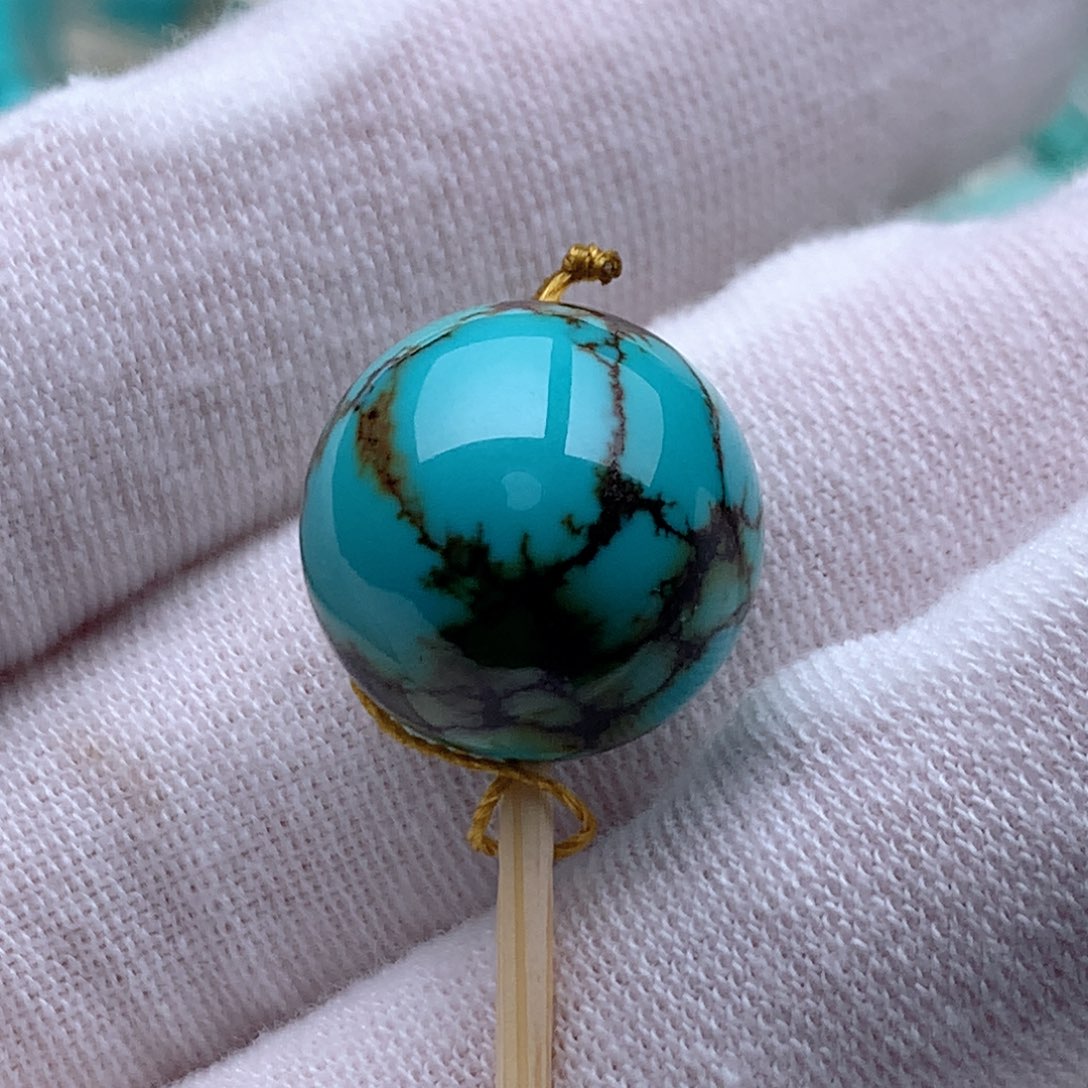 绿松石颈饰未镶嵌