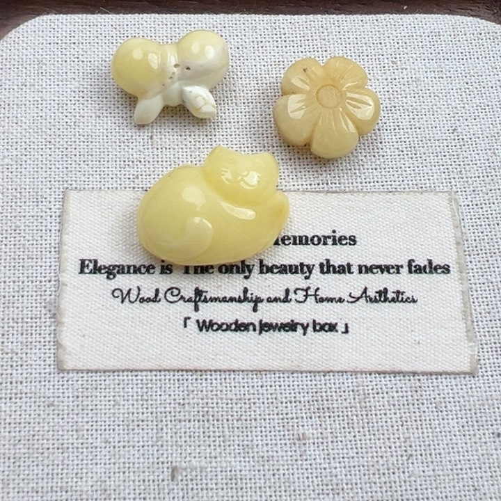 琥珀裸石未镶嵌蜜蜡