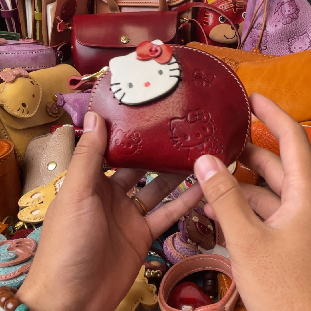 钛合金带子款头层牛皮