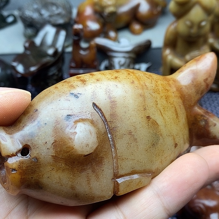 未镶嵌蛇纹石玉颈饰【****】
