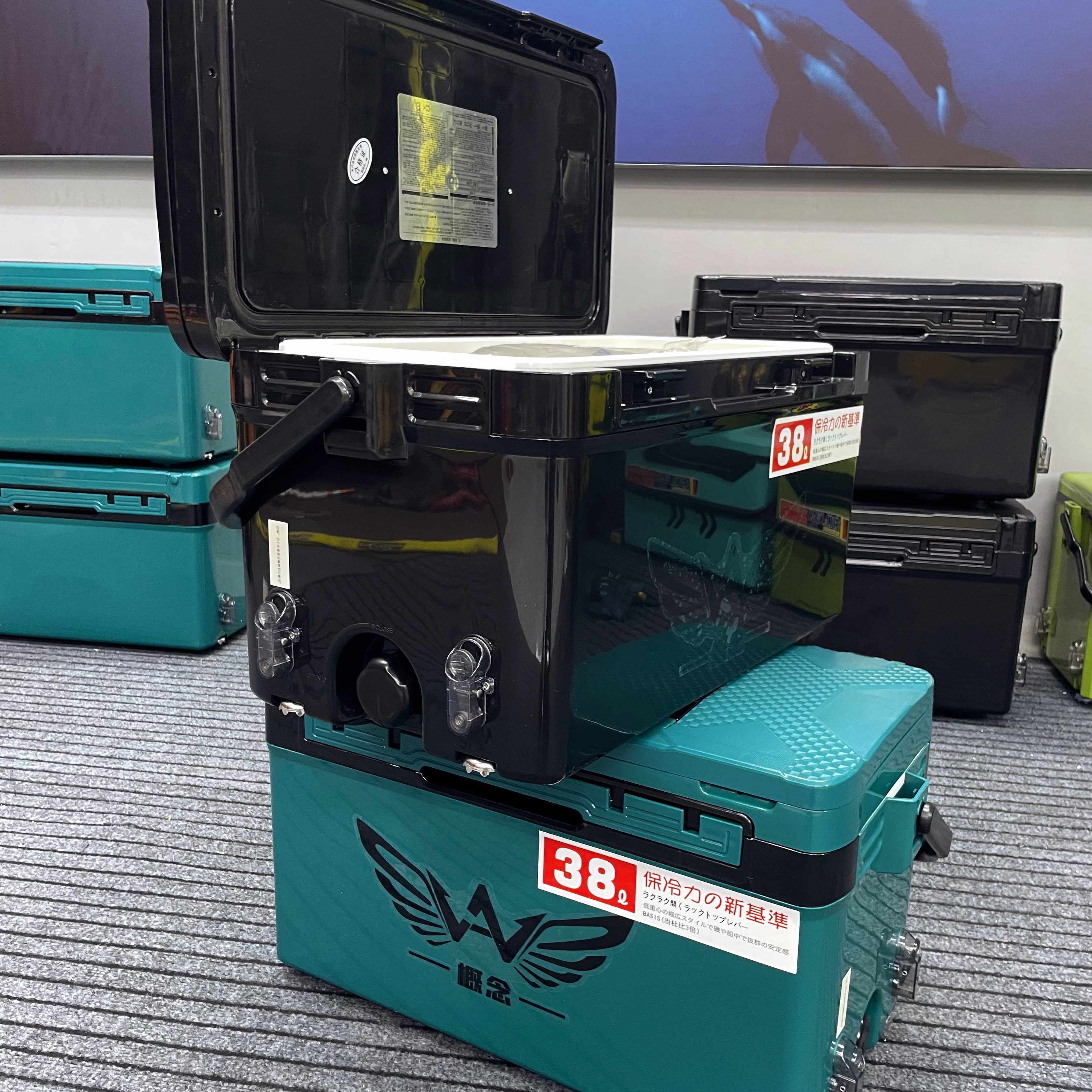 【钓箱】38L  高品质钓箱 加厚 加配件 带靠背 多功能钓箱         