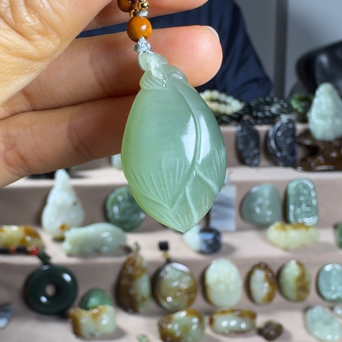 和田玉（糖玉）颈饰未镶嵌