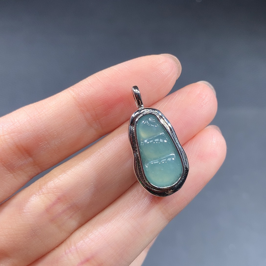 未镶嵌戒指翡翠翡翠