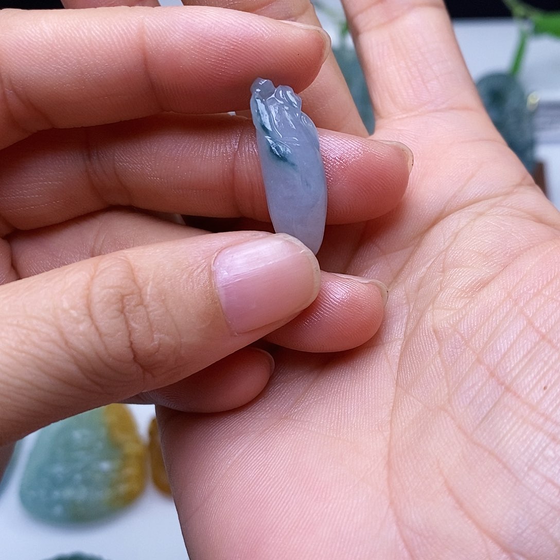 定制翡翠未镶嵌吊坠
