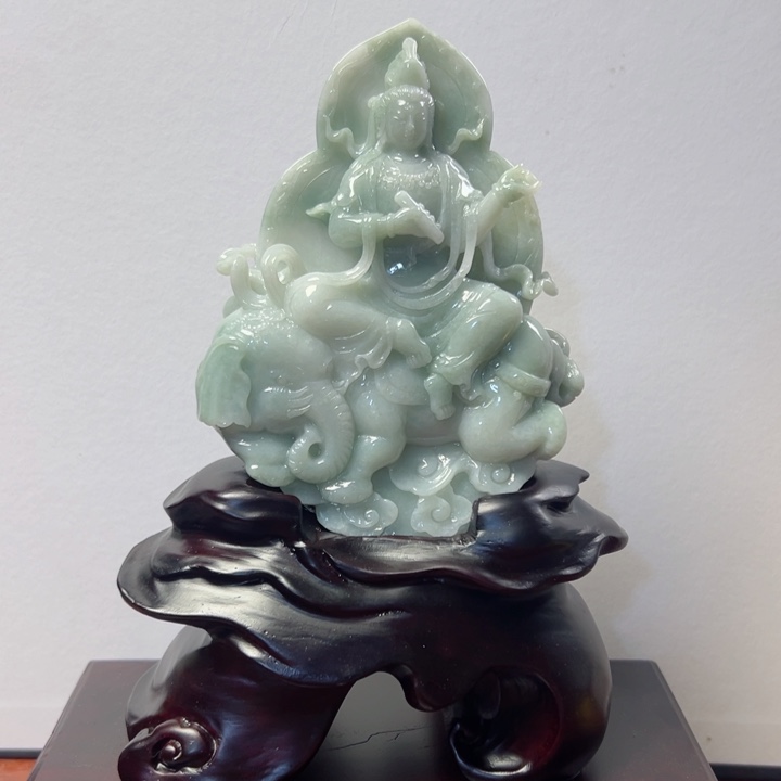 翡翠摆件未镶嵌翡翠