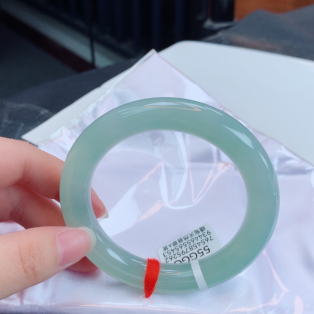 翡翠手镯未镶嵌缅甸天然翡翠a货