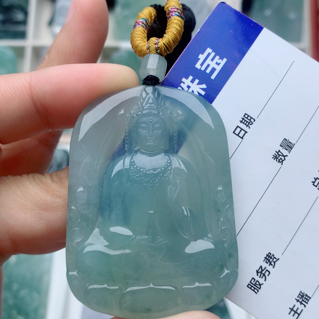 翡翠颈饰未镶嵌素衣