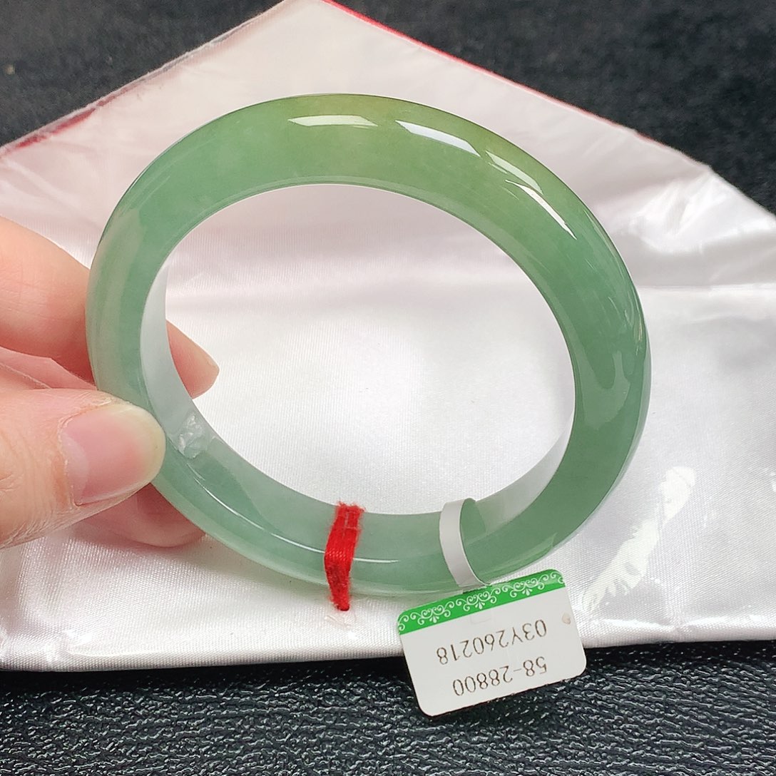 翡翠手镯未镶嵌58正