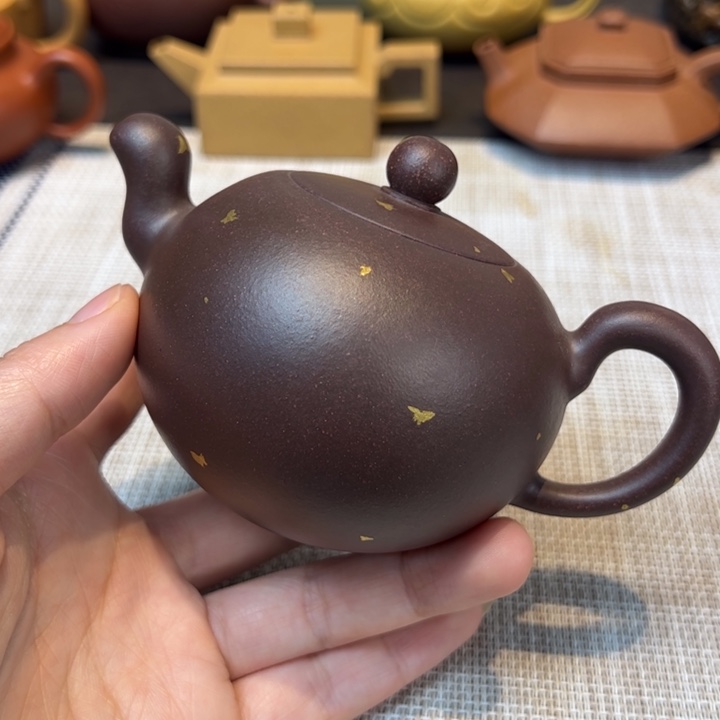 紫砂茶壶一粒珠，容量200毫升，黑墩头