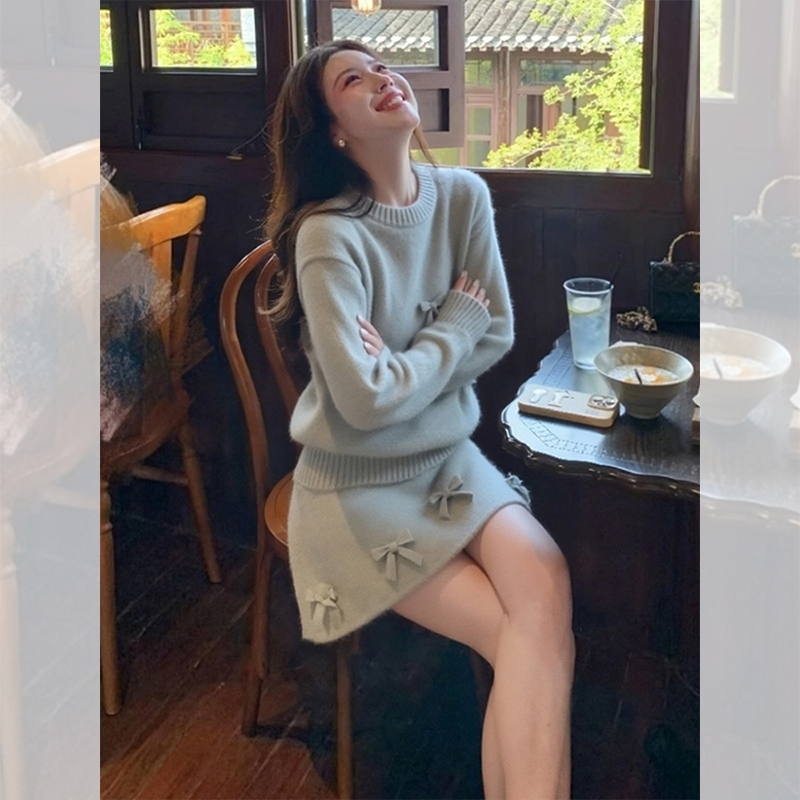 冬季炸街一整套女洋气衣服穿搭灰色蝴蝶结针织衫毛衣半身裙两件套
