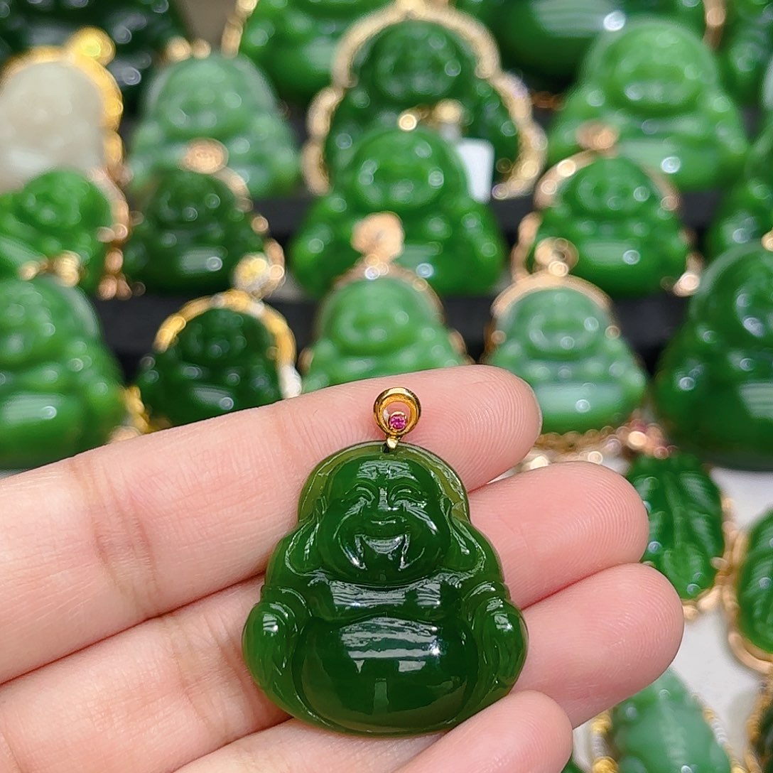 和田玉（碧玉）颈饰18K金镶嵌