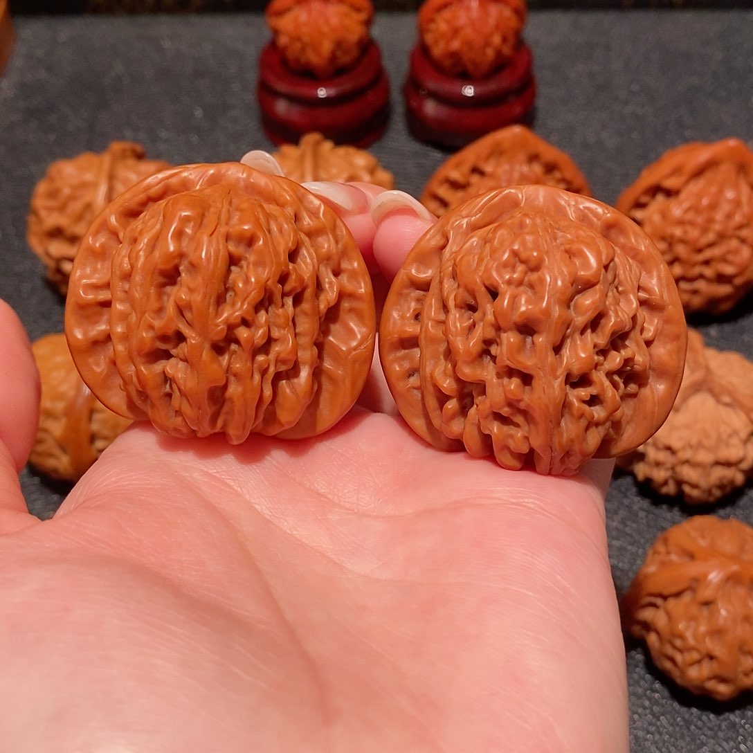 文玩核桃把件理*四座楼