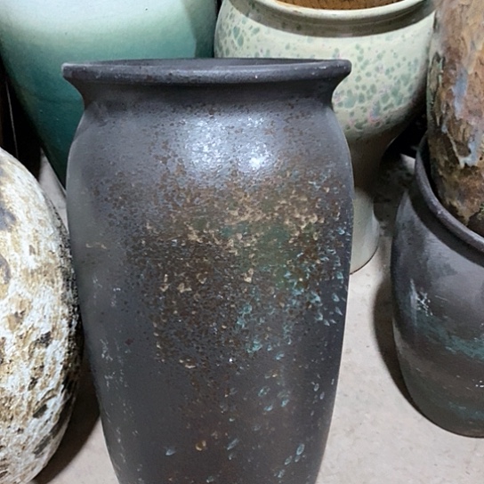 紫砂花盆口22高度41黑烟花