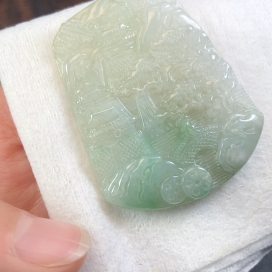 翡翠未镶嵌颈饰缅甸A货，每天下午1点半开播