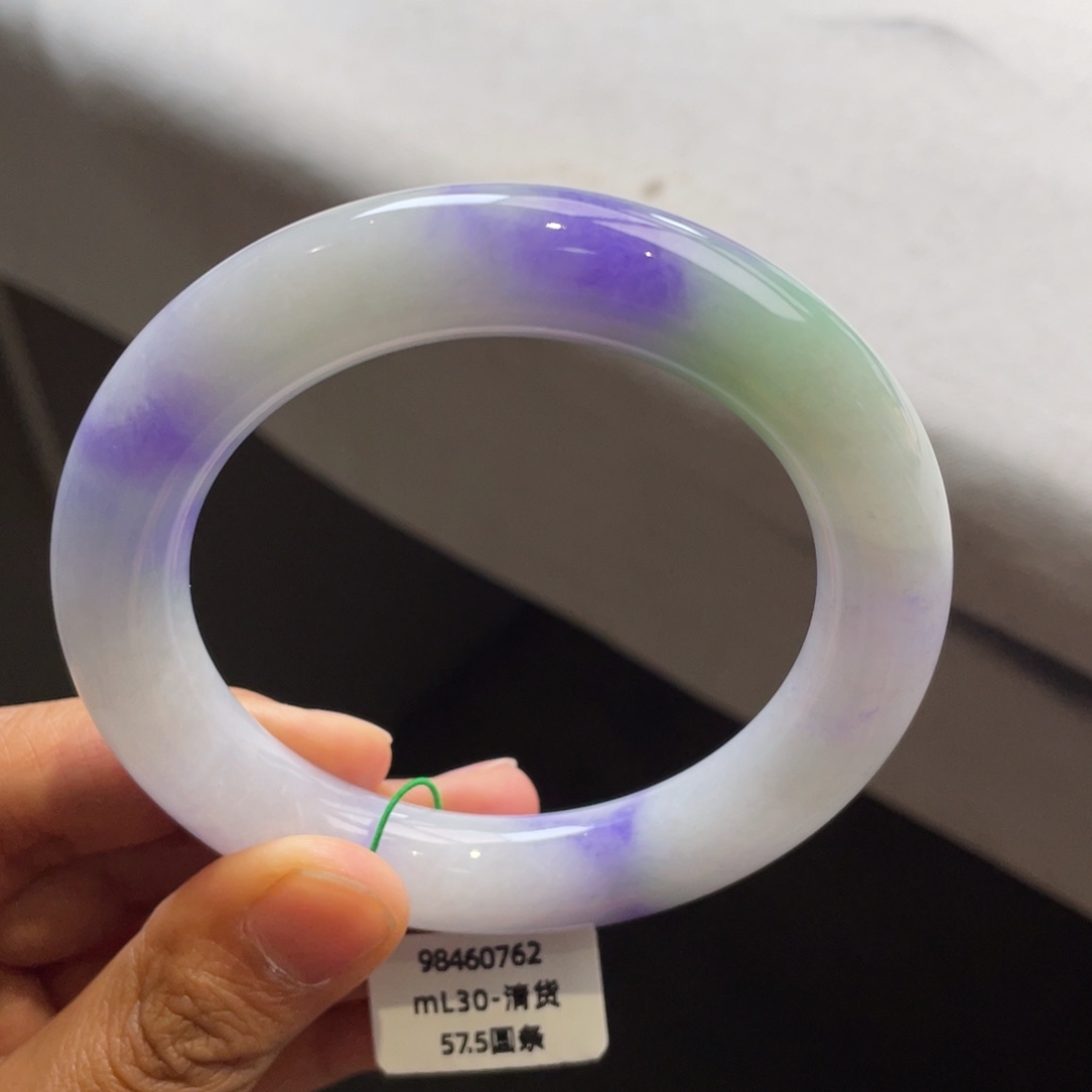 翡翠未镶嵌手镯白底飘妖紫胖圆条【强推】
