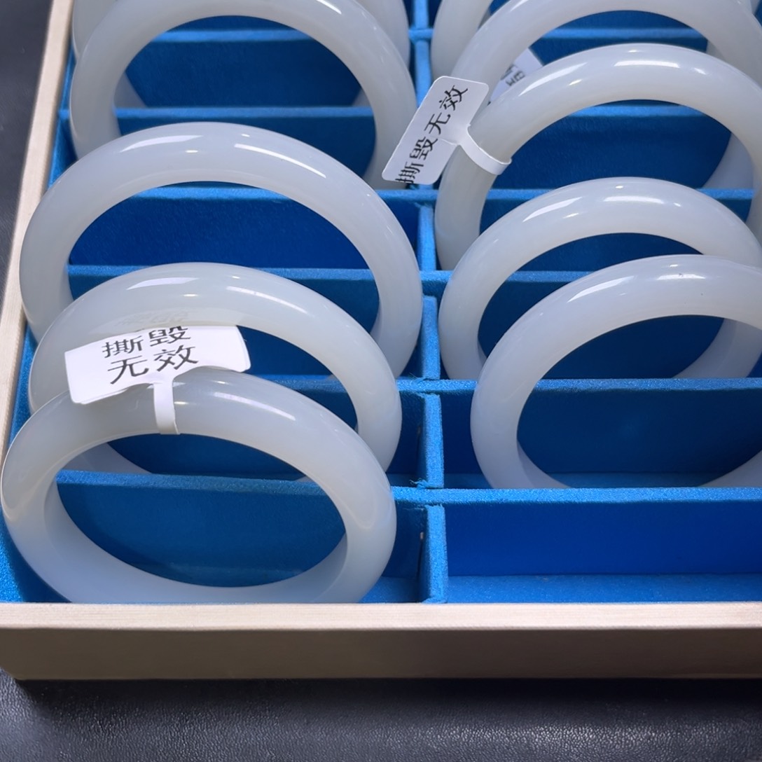 和田玉颈饰未镶嵌多样性钢板料拍一发一手镯货头