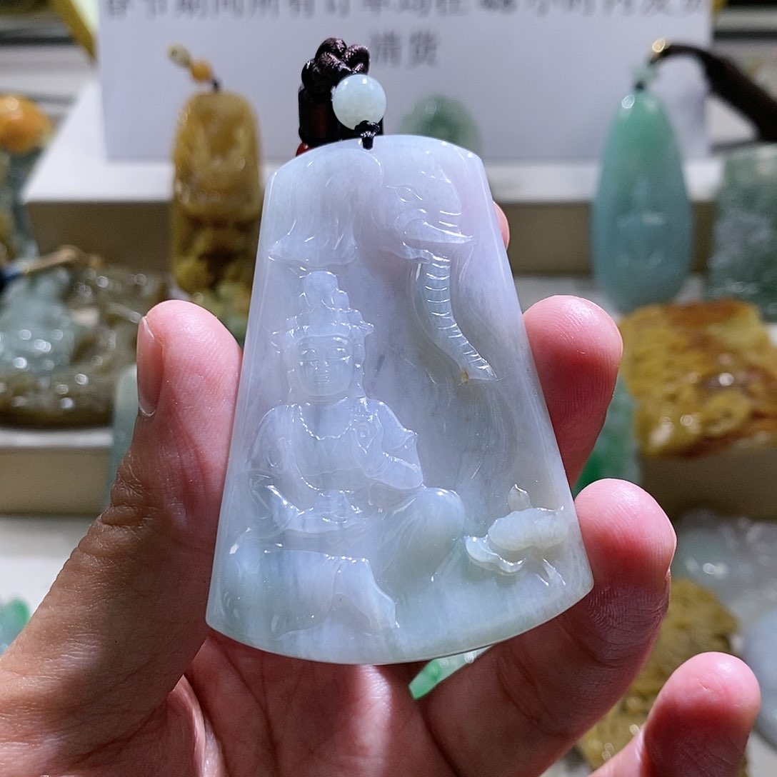 【闪购商品】翡翠颈饰未镶嵌普贤