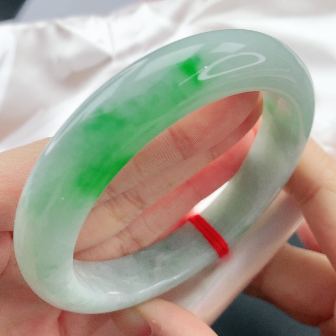 翡翠手镯未镶嵌快***?，121