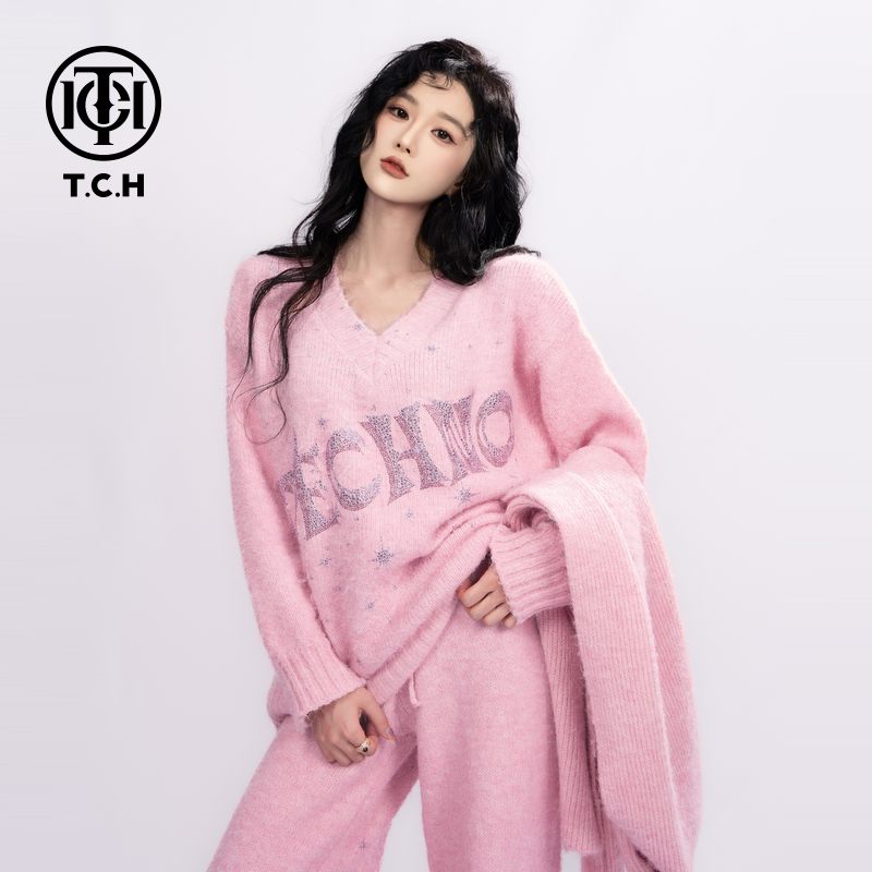 TCH【到手三件】冬款含绵羊毛时尚烫钻贵气粉色女装套装T75D07E1029