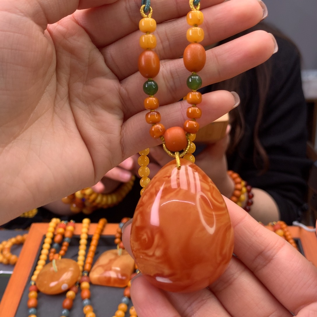 蜜蜡颈饰未镶嵌水滴