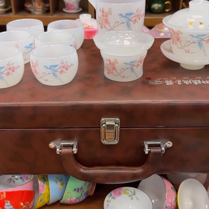 段泥茶杯哦哦哦小心翼翼中央音乐学院
