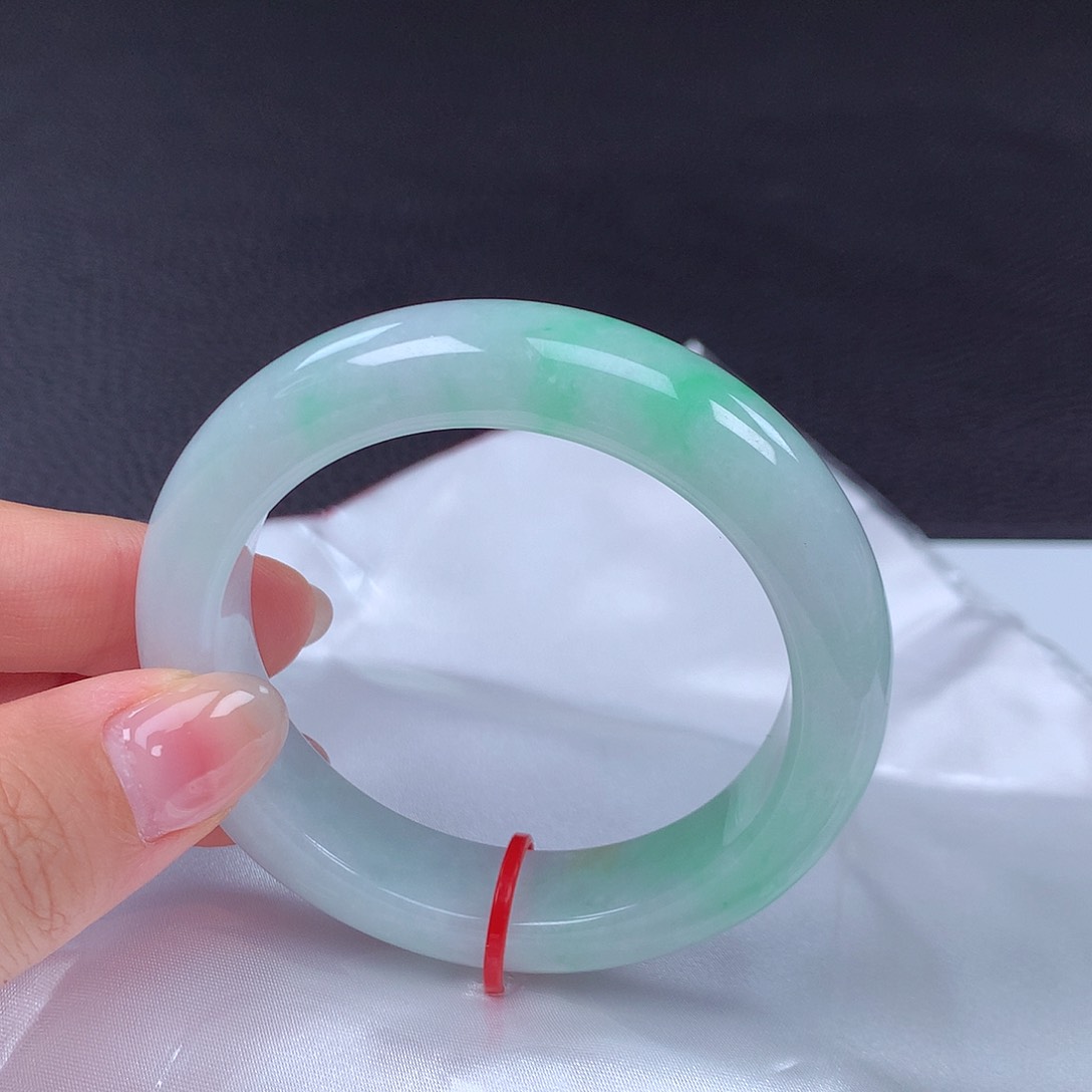 翡翠手镯未镶嵌52圈口438021