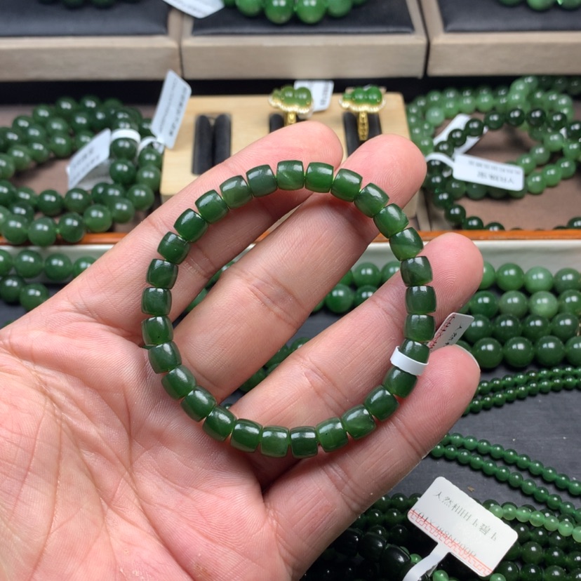 【闪购商品】和田玉（碧玉）手链未镶嵌一***。7