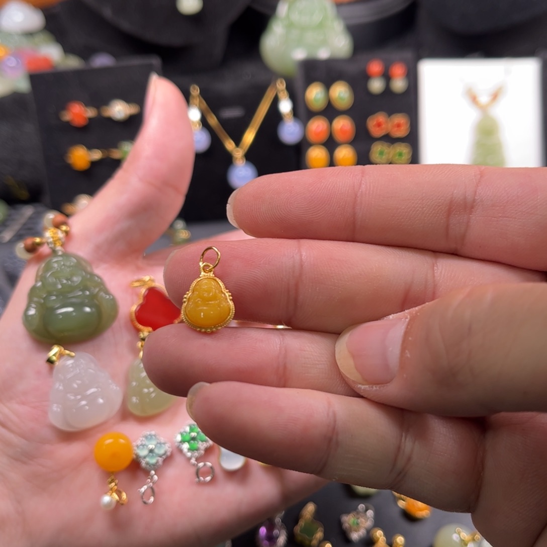 蜜蜡颈饰银S925镶嵌