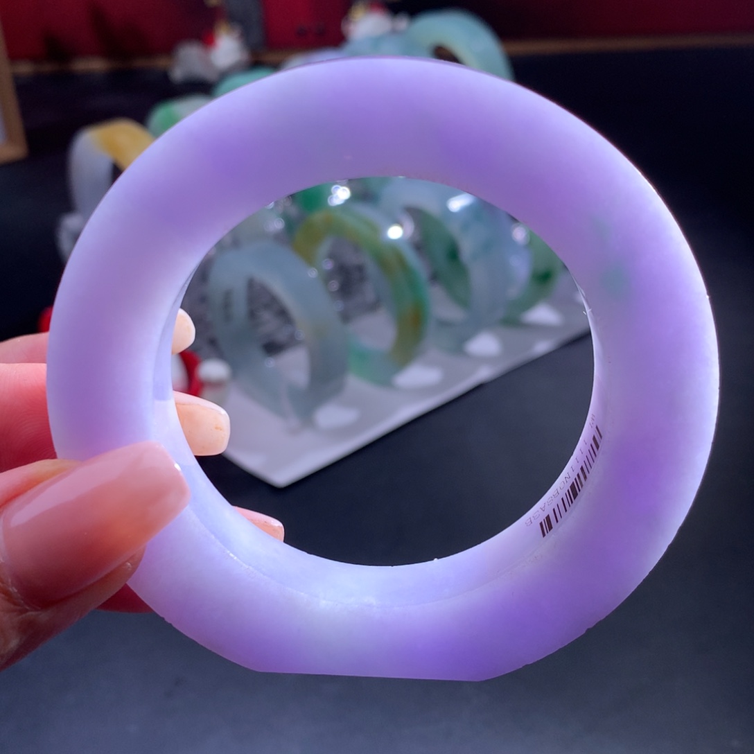 定制翡翠未镶嵌翡翠手镯