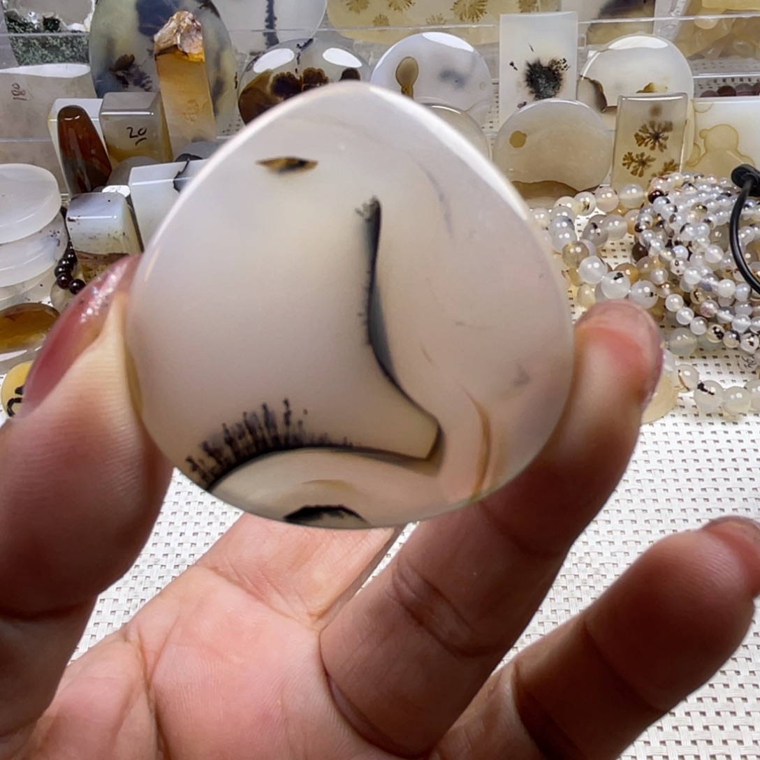 玛瑙/玉髓未镶嵌颈饰