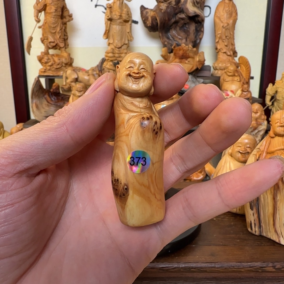 崖柏小木匠艺雕一物一拍