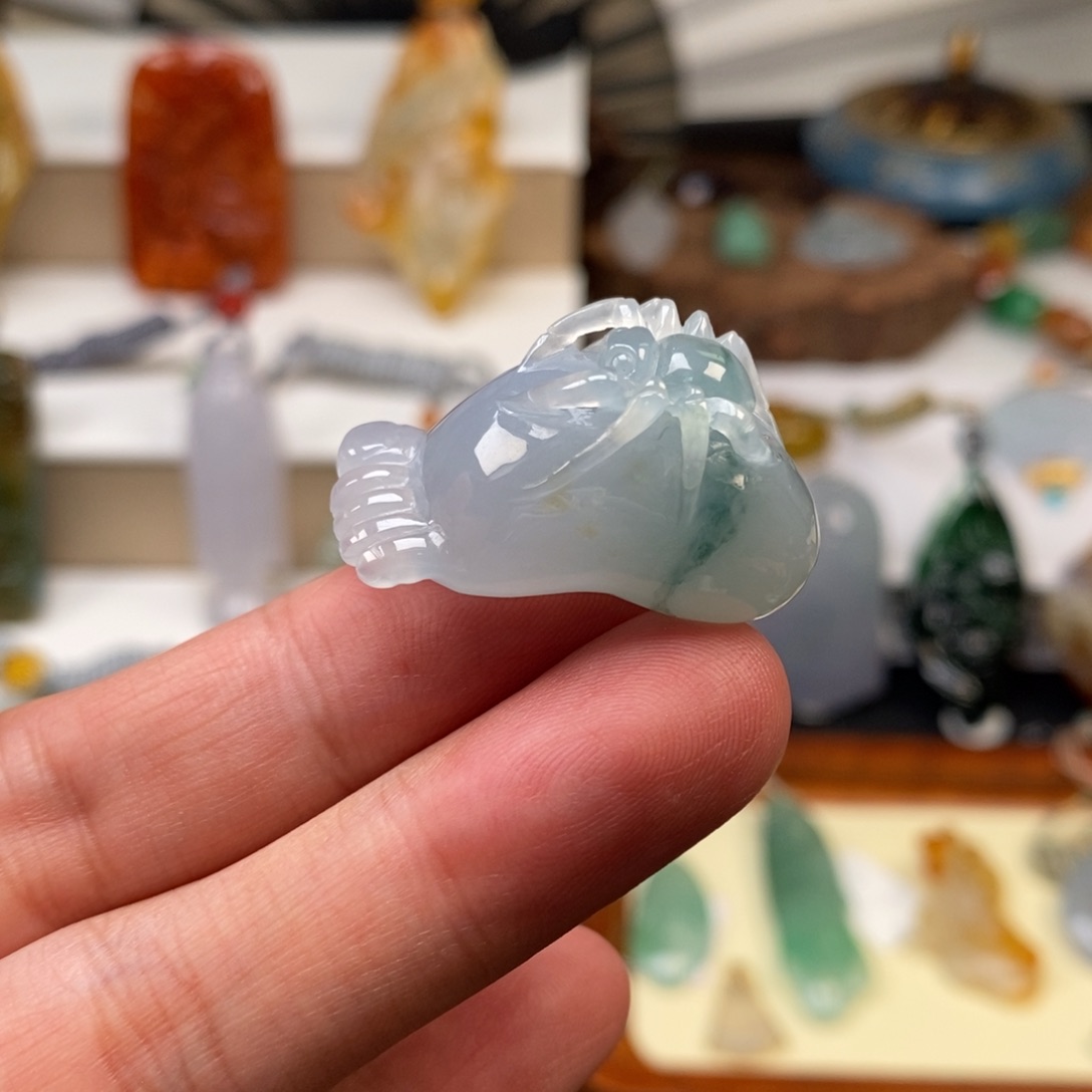 翡翠颈饰未镶嵌缅甸天然翡翠冰胶蓝花富足