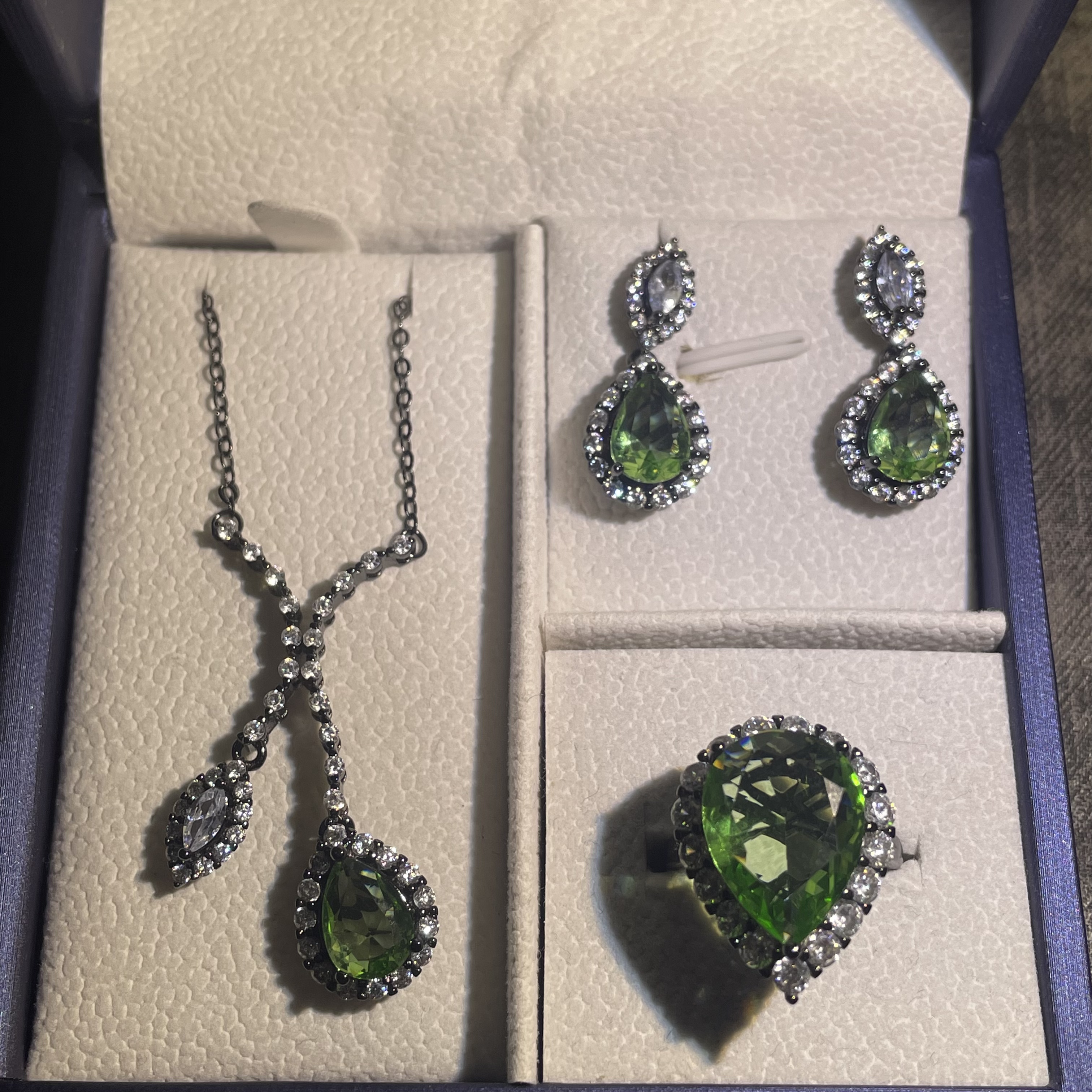  【无忧臻选】时尚饰品高端吊坠套装A306