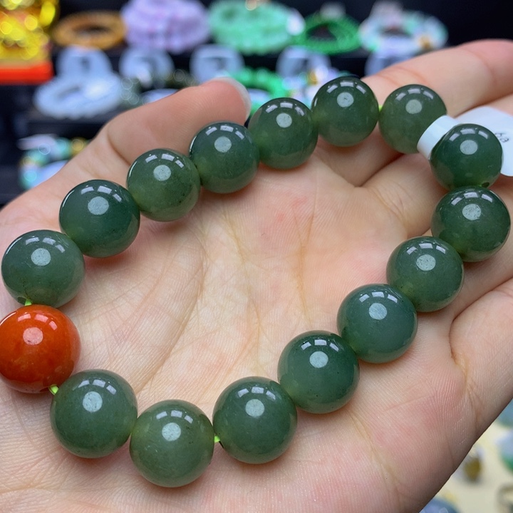 翡翠手链未镶嵌翡翠