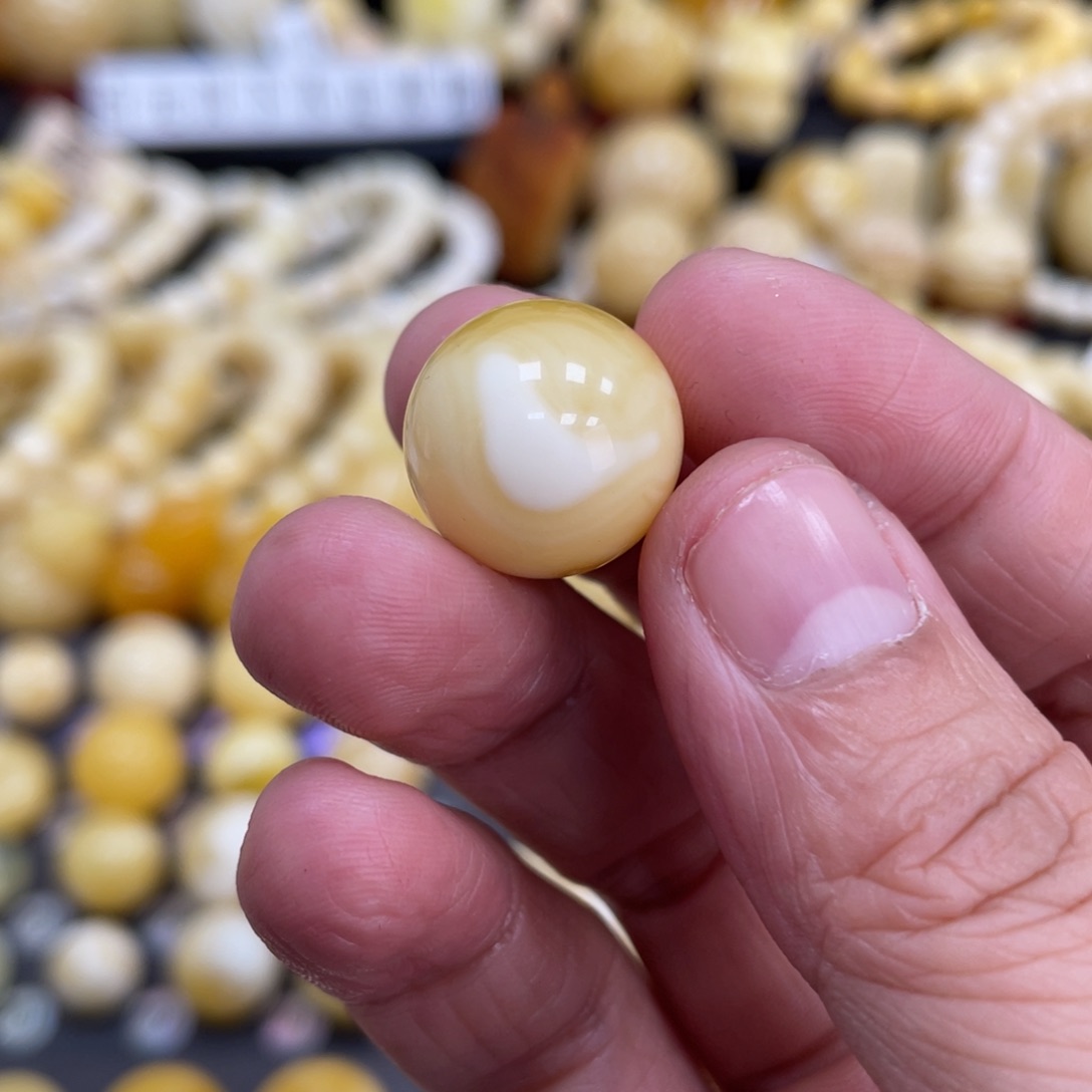 琥珀珠宝奇石未镶嵌16.3mm