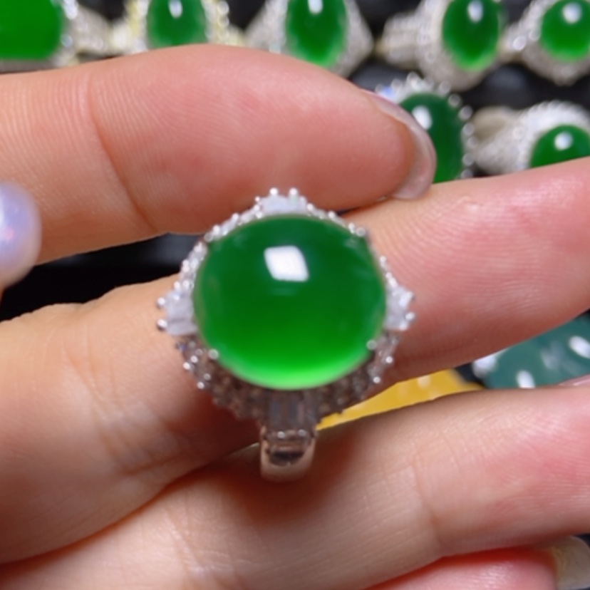 【闪购商品】翡翠颈饰未镶嵌翡翠