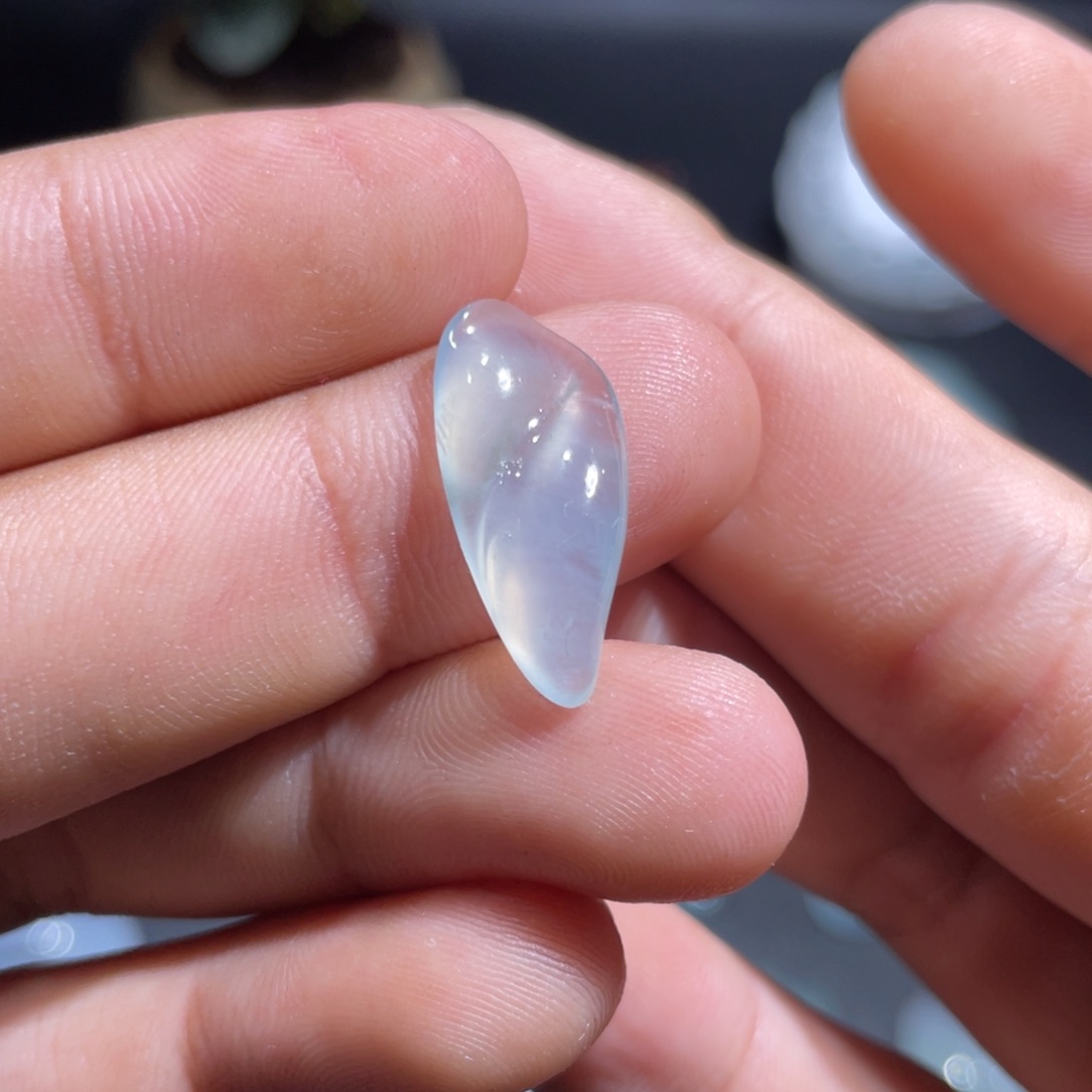 颈饰未镶嵌翡翠随形