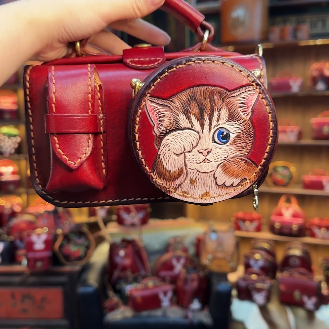 蓝****牦牛剖层皮革晴天酒红捂脸猫