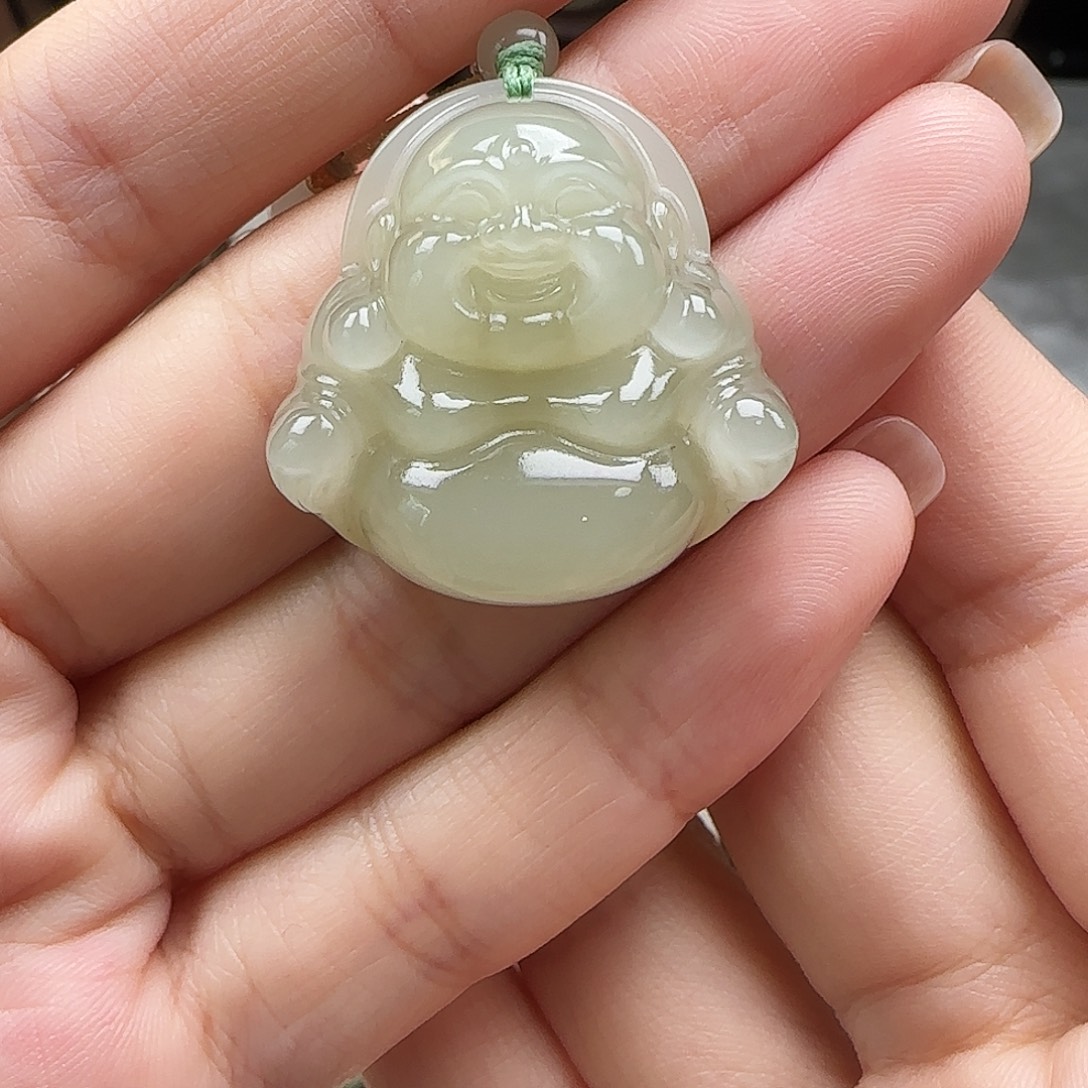 和田玉未镶嵌吊坠(赠链)