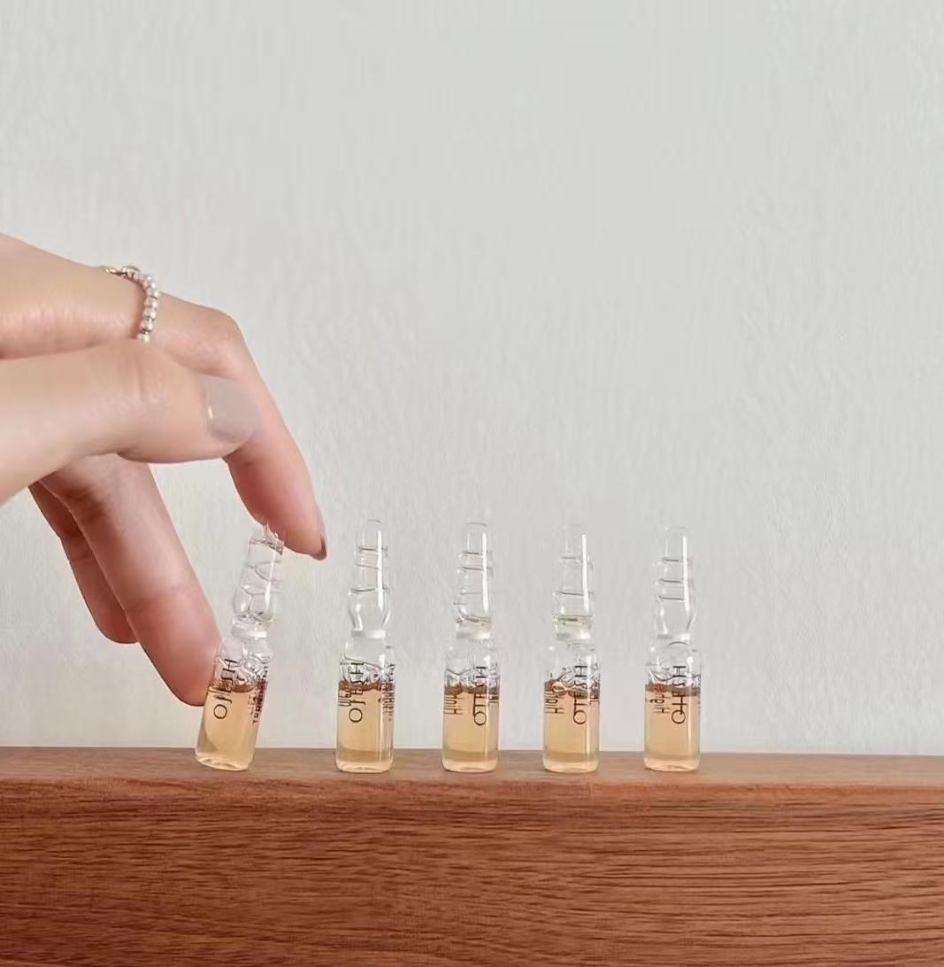 诗  安瓶精华  0.9
