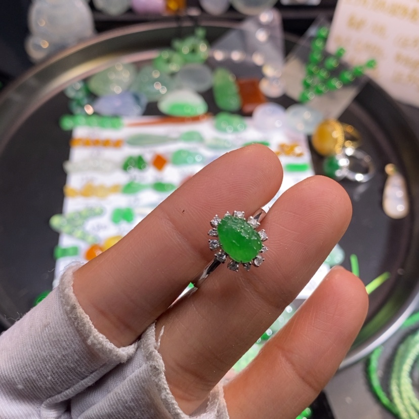 【闪购商品】翡翠挂件18K金镶嵌貔貅