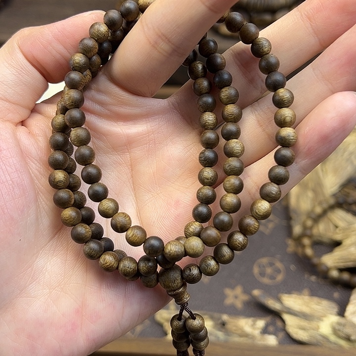 沉香碎屑沉香06圆珠多圈12克