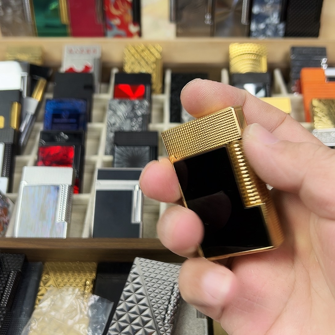 请***生纯铜黑金卡路蓝宝石