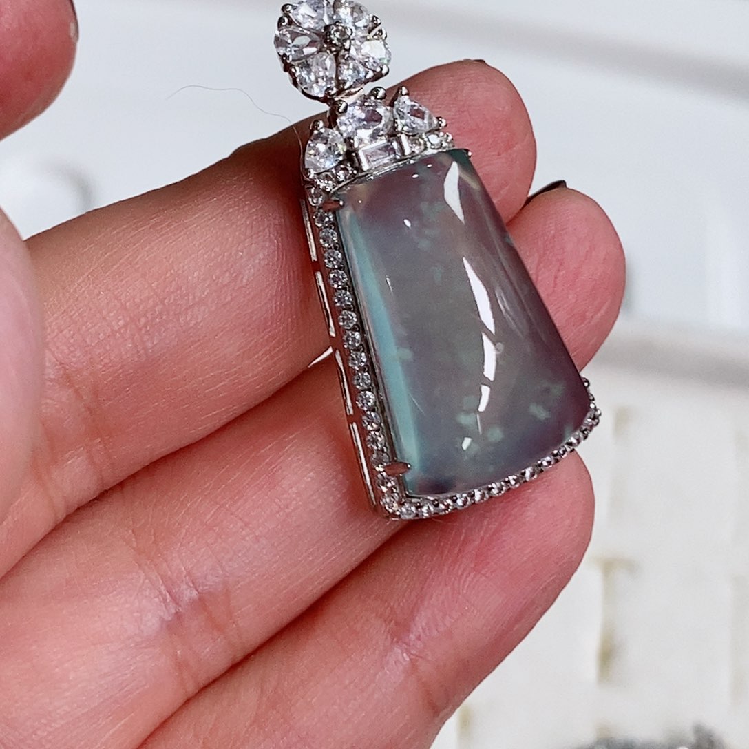 银S925镶嵌蛇纹石玉吊坠