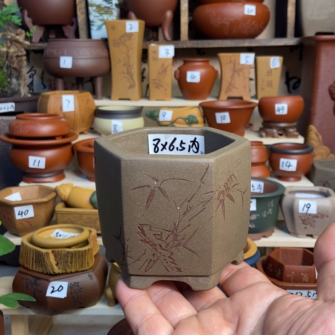 紫砂花盆苏兵，内口经尺寸8×6.5