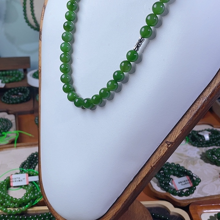 东***哥和田玉（碧玉）未镶嵌颈饰10