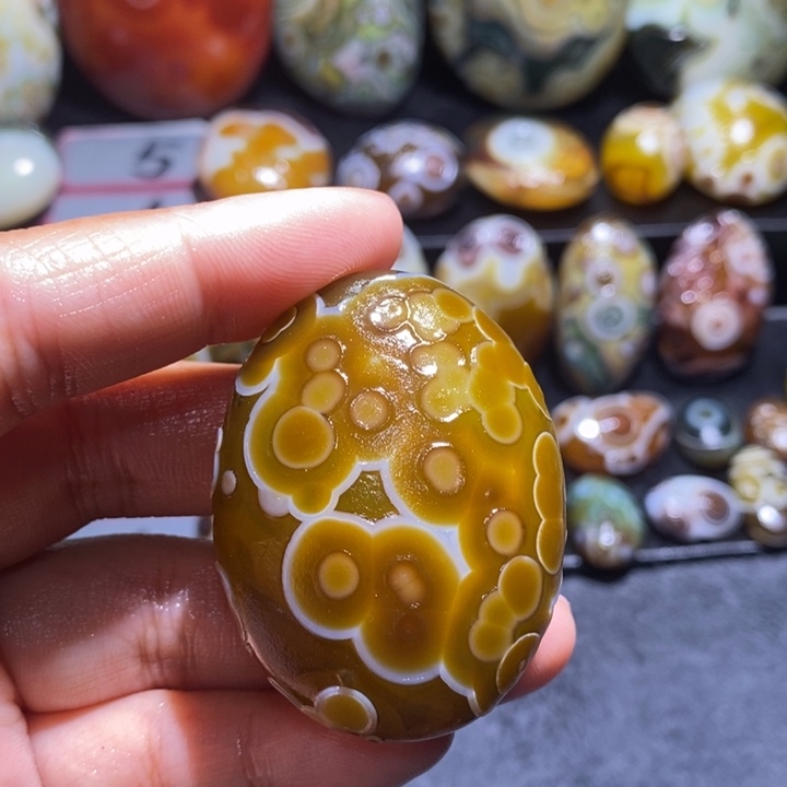 玛瑙/玉髓未镶嵌珠宝半成品108